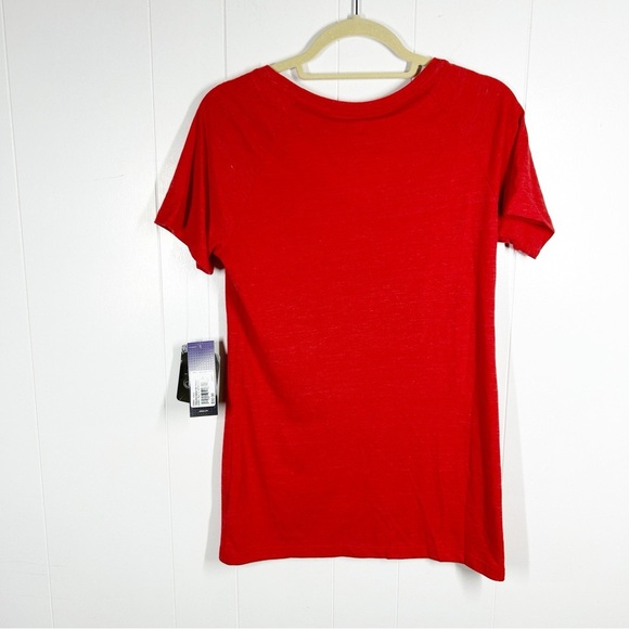 NWT Adidas Detroit Red Wings Graphic V Neck Short Sleeve Red Tee Large - Picture 2 of 6